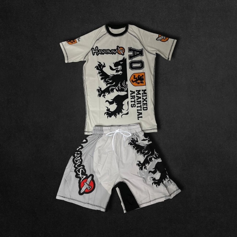 Комплект спортивной одежды для – обзор и цена Sports Equipment Set